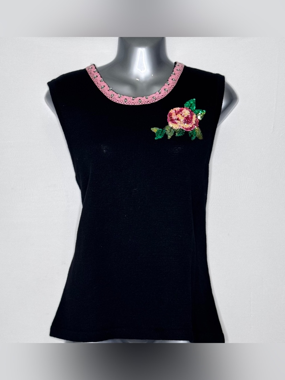 Vintage Storybook Knits‎ Floral Sequin Applique Sweater Tank Black Large